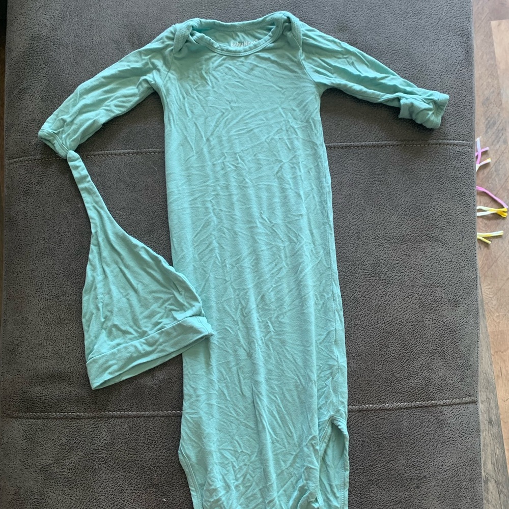 NB-3month sleeper gown
